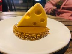 芝士咸蛋黄蛋糕-星巴克臻选(杭州嘉里中心1F店)