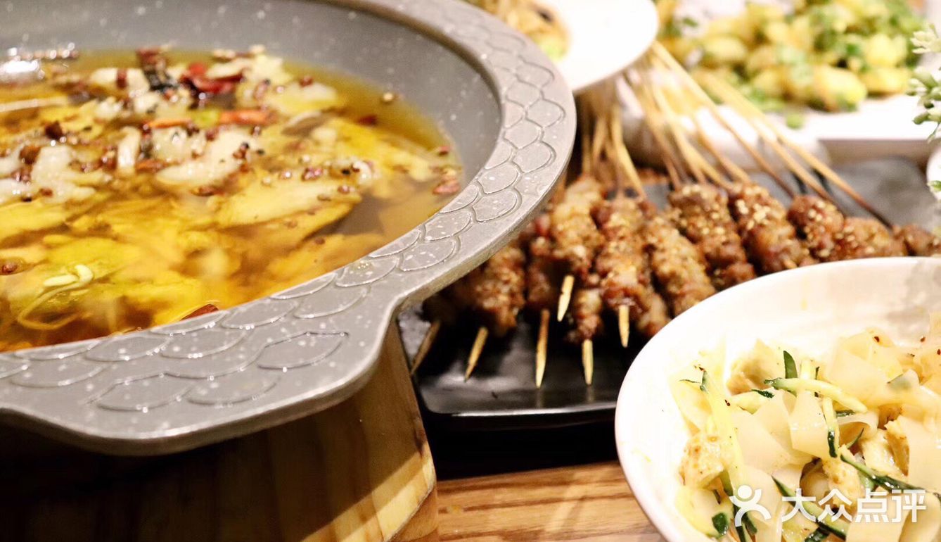 辽阳融合菜新秀，味蕾全开。