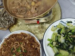 -峡谷农家乐饭店