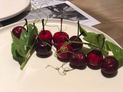 樱桃鹅肝-小大董·烤鸭(凤凰汇店)