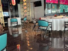 -悦江(梅奔中心店)