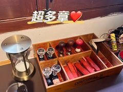 二楼giftshop靠窗-思南书局·诗歌店