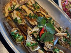 -大头虾越式风味餐厅(光明广场店)