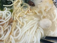 -灵芝妹子海鲜米线(劳动公园店)