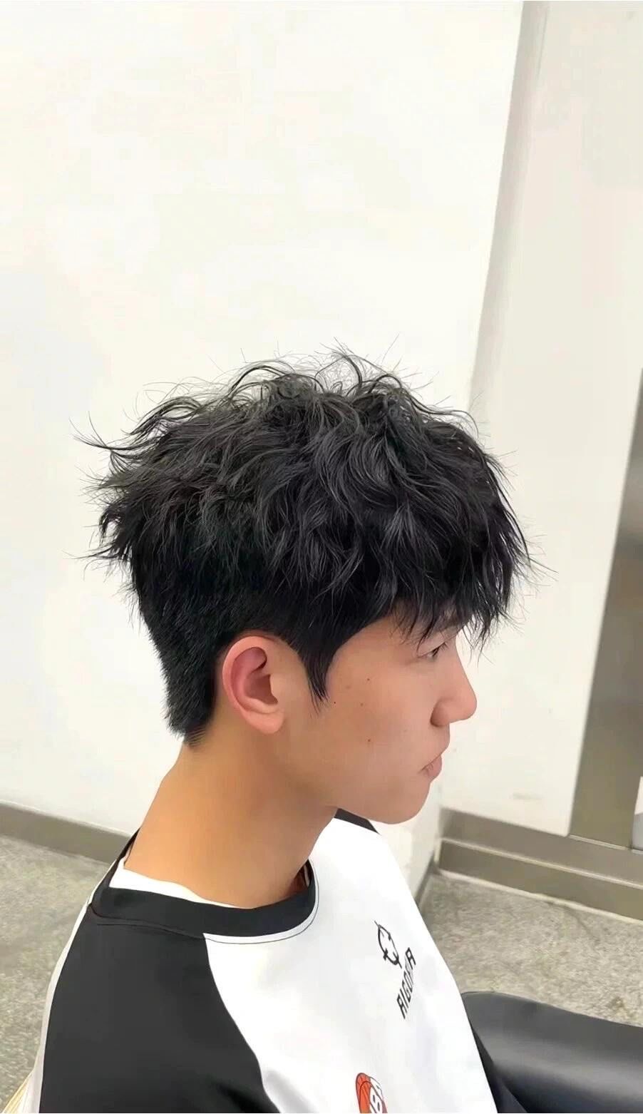 男生烫发