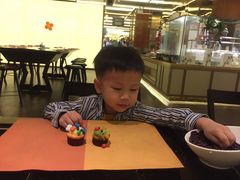 -大中华希尔顿酒店-念自助餐·嗨啤·小龙虾