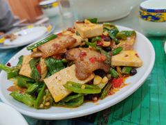 -乡土特色.冷锅鱼.牦牛肉汤锅