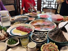 -小天鹅火锅·一线江景洪鼎旗舰店(洪崖洞店)
