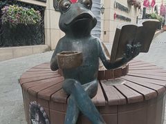 -鲁邦国际风情街(麦世达韩国精品百货店)