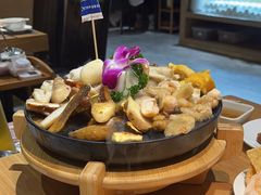 -一朵菌·野生菌探索家火锅(南亚店)