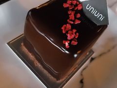 -UNI UNI(环亚凯瑟琳店)