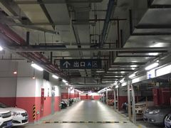 -紫荆广场-停车场