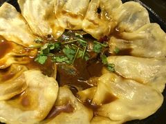地锅昂刺鱼-大张烙馍村(三环南路旗舰店)