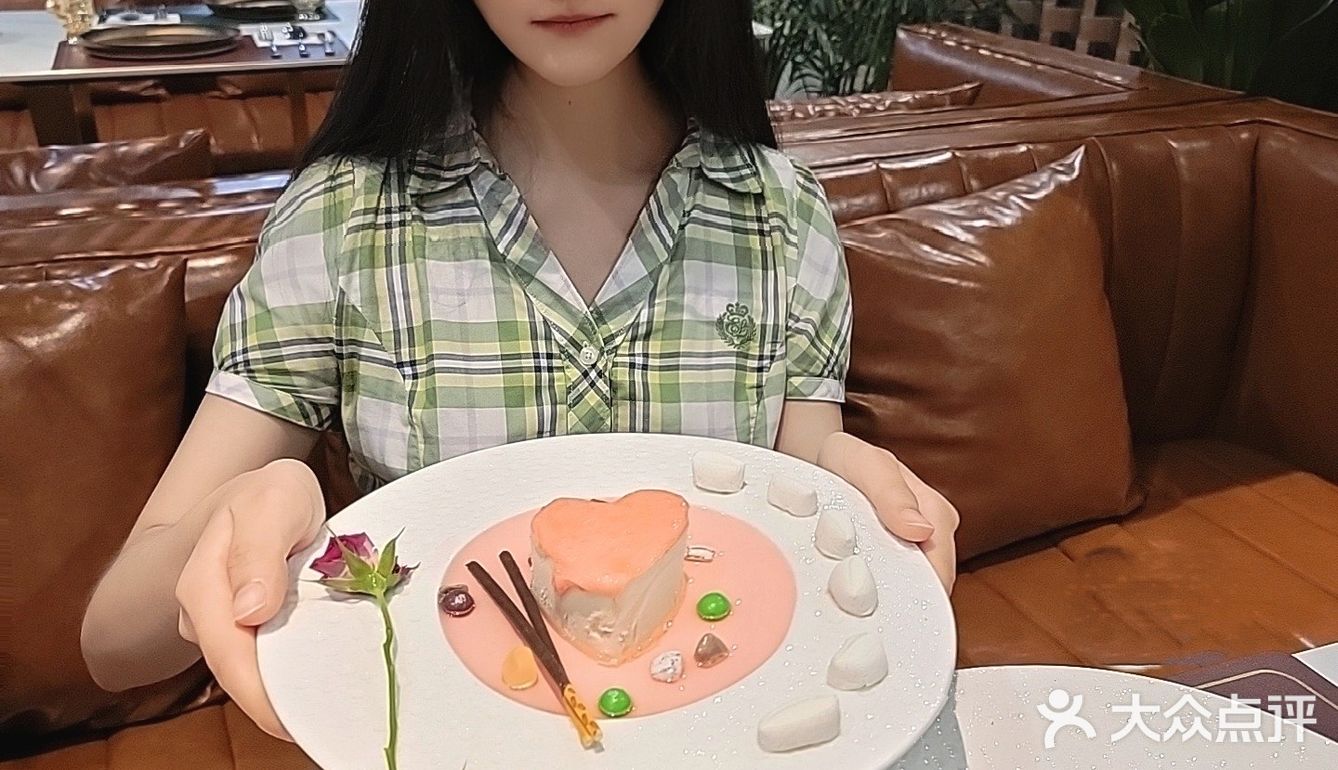 让我看看哪家公司的食堂这么豪横吃牛排~