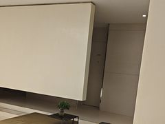 -卡罗酒店(东门晒布地铁站店)