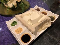 一块豆腐-95号酱骨·一块豆腐(展春园西路店)