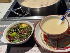 -尚尚仙·酸汤猪手·猪肚鸡火锅(华联万柳购物中心店)