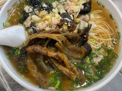爆鳝大排面-老西白点心店