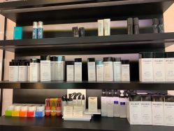 -HAIR CORNER