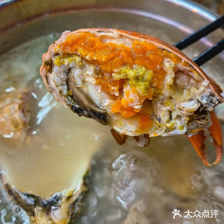 缸里现捞 想吃什么直接拿 肉眼可见的新鲜！