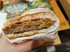 双层吉士汉堡-麦当劳(湖滨路店)