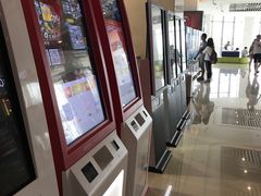 等候区-大世界影城(无锡江南大悦城IMAX激光店)