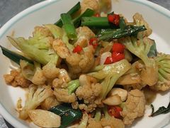 -姚姚酸菜鱼·金戈戈香港豉油鸡(喜荟城联名店)