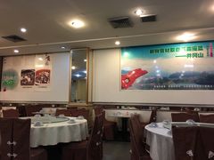 大堂-新一家农家菜(华景新城店)