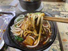 土豆粉砂锅-清真·穆萨砂锅(大皮院店)