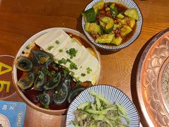 -渝胖子老城区炭火蛙锅(临城店)