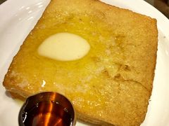 奶油猪仔包-翠华餐厅(山顶道店)