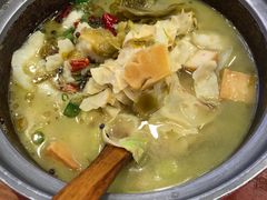 -周鱼小馆石锅酸菜鱼(活力汇店)