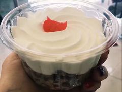 -红宝石·鲜奶小方·海派西点房(南丹店)