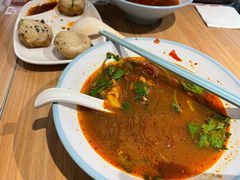 -小杨生煎(金山百联购物中心3楼店)