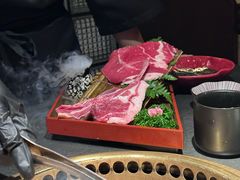 -铭牛烧肉·和牛海鲜自助(高新月牙湖店)