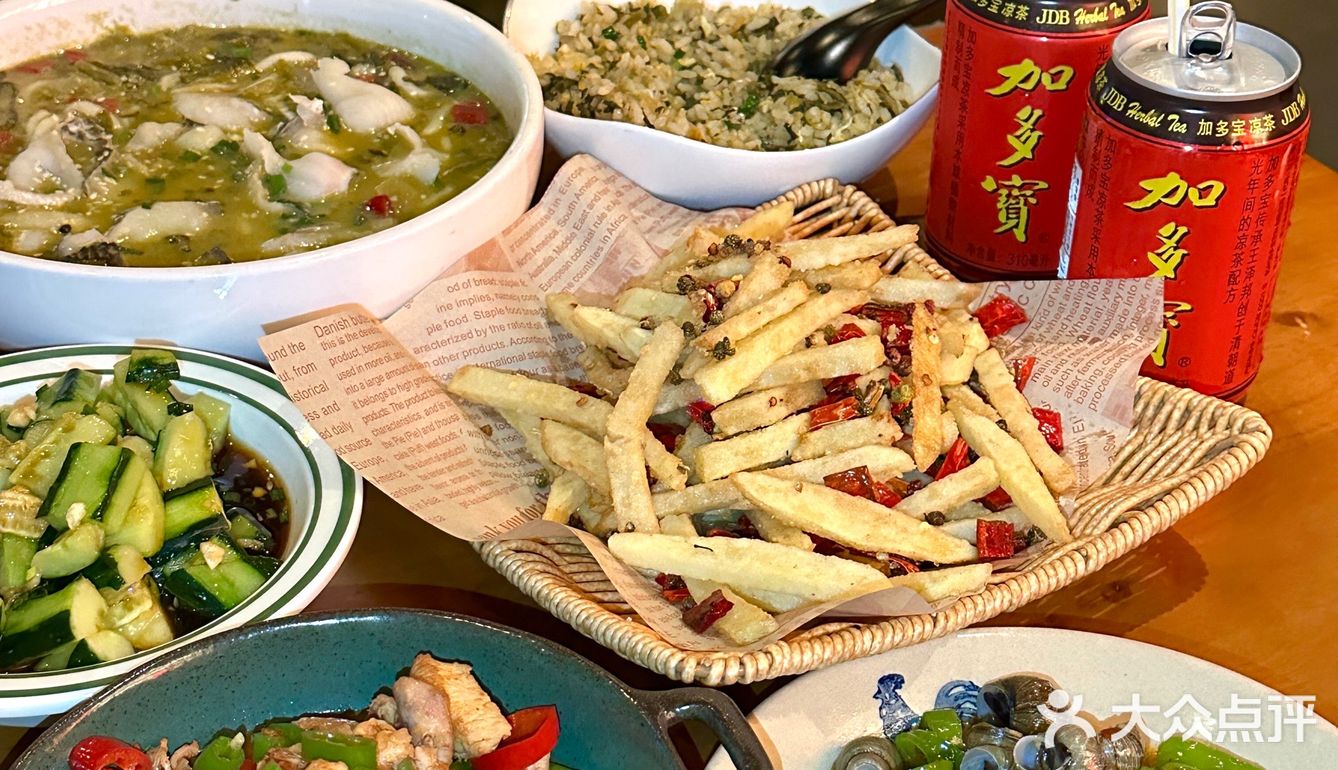 每一个晚上我都期待着，听到你的那一句“晚点见