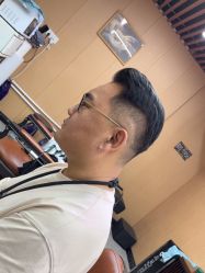 -纯剪男士理发馆·烫染专业店