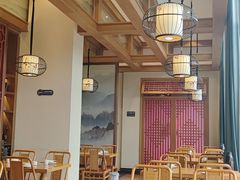 -红果树(江光店)