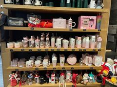 零售区-星巴克臻选(青岛金狮广场店)