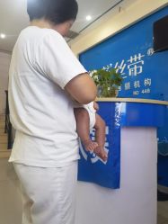-蓝丝带产后恢复中心·催乳·通乳(渝北汽博店)