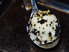 黑白芝麻布甸配芝麻雪糕-8餐厅(新葡京酒店)