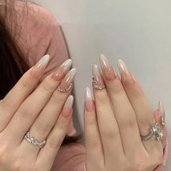 -H12 STAR日式美甲美睫专门店