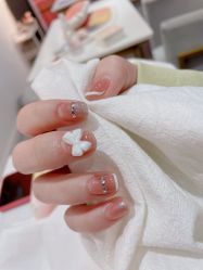 -杨美丽·美甲美睫