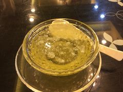 -J Daeng Seafood