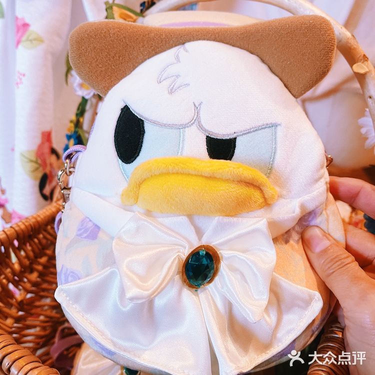 快乐都是迪士尼给的，迪士尼商店太好买了！