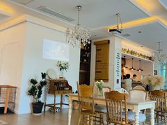 -MOMENT湖景餐厅(解放路店)