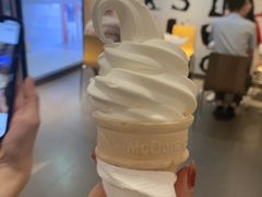 -麦当劳(龙洞店)