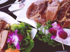 肉肉-新木器时代餐厅(太湖新天地店)