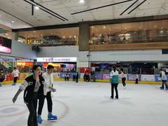 -正佳冰河湾真冰滑冰场