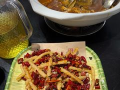 -鱼头泡饭·湖北菜·非物质文化遗产(岳家嘴总店)